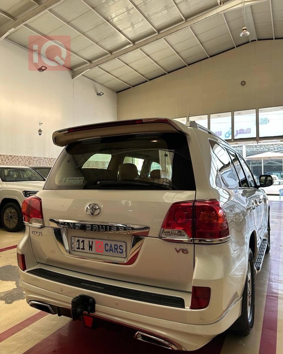 تويوتا لاندكروزر